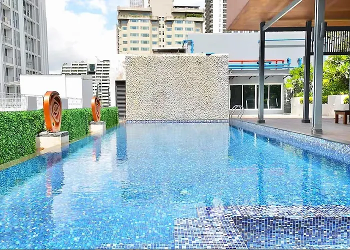 Dazzle Sukhumvit * 방콕