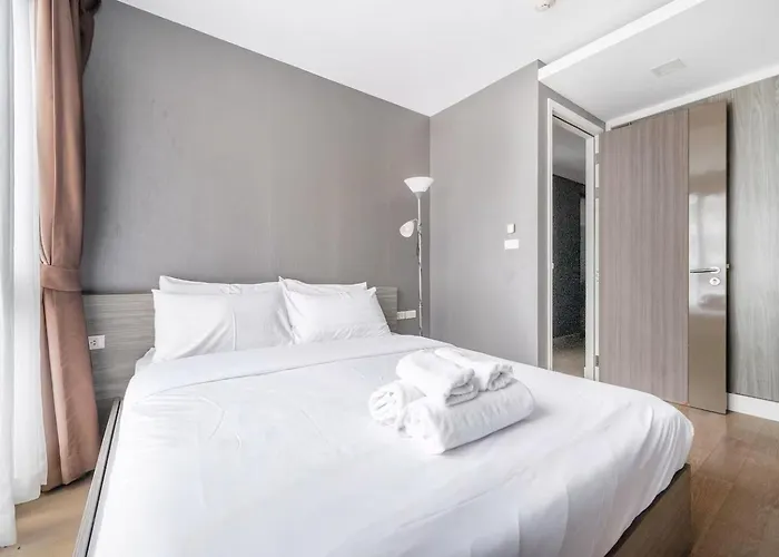 Dazzle Sukhumvit 아파트
