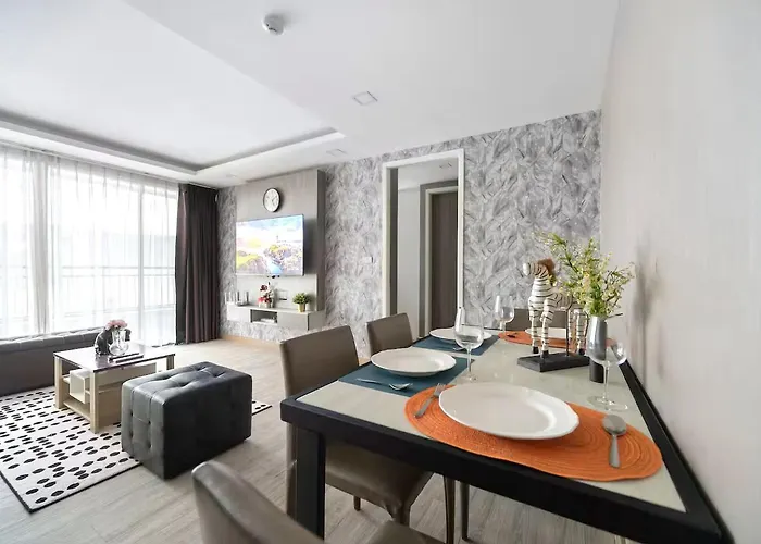 Dazzle Sukhumvit